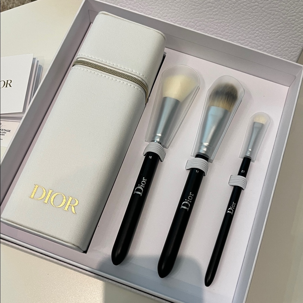 Authentic Dior Brush Collection Set - Picture 2 of 4